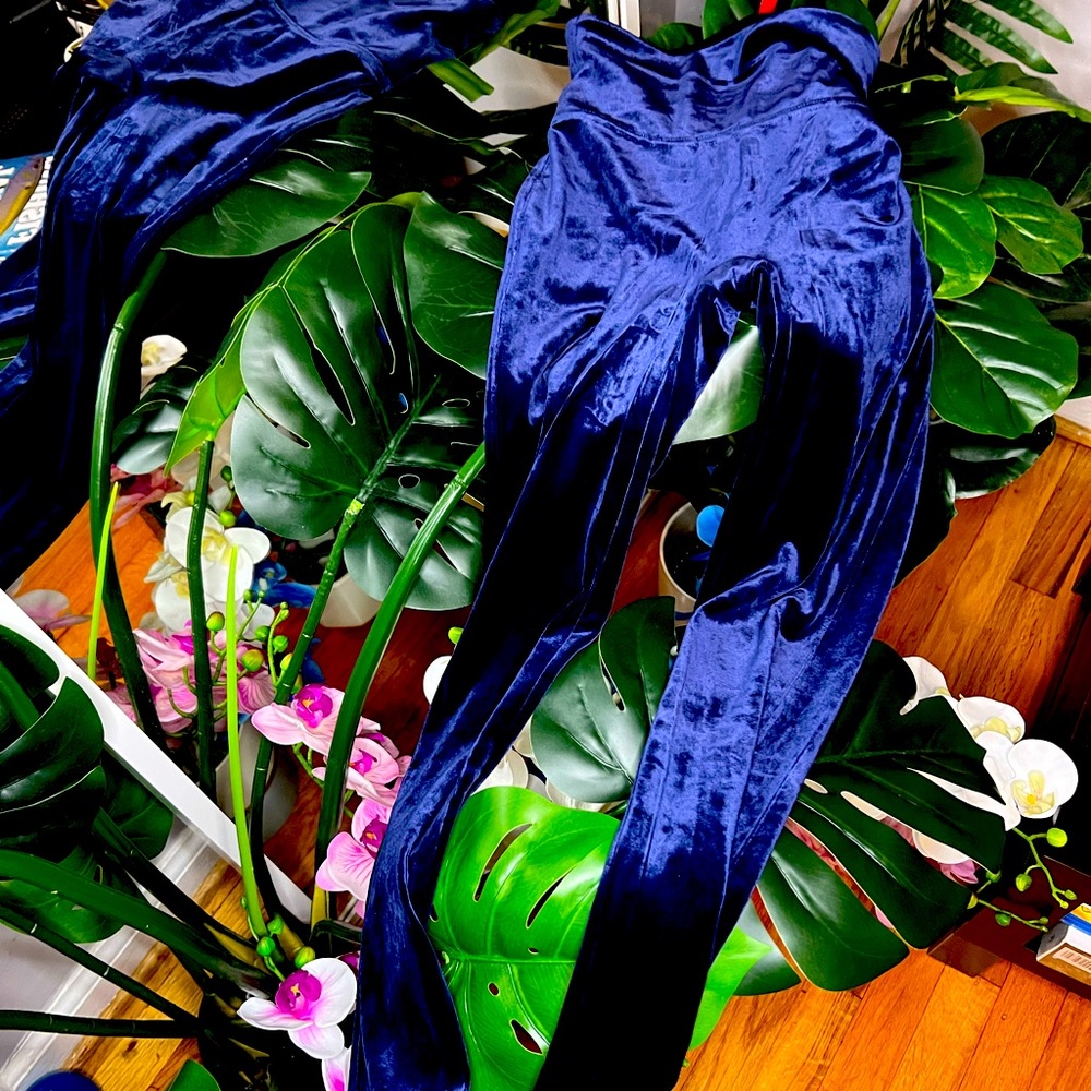 SPANX Blue Velvet Leggings Never Worn Brand New With Tags Size Small